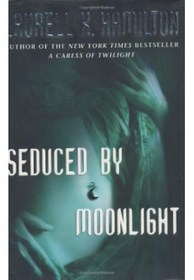Seduced by Moonlight (Meredith Gentry, 03)