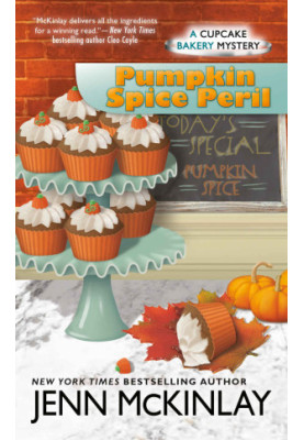 Pumpkin Spice Peril (Cupcake Bakery Mystery 12)