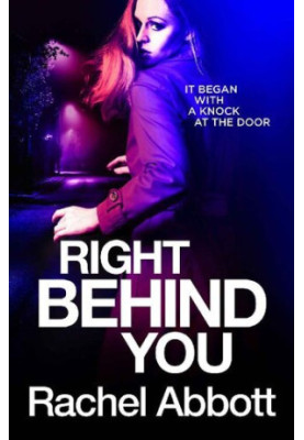 Right Behind You (Tom Douglas Thrillers 9)