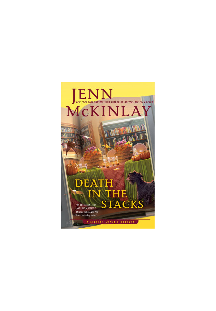Death in the Stacks (Library Lover's Mystery 8)