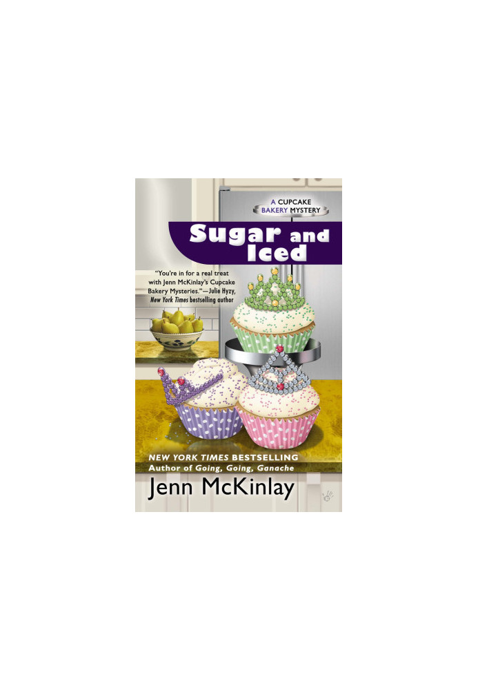 Sugar and Iced (Cupcake Bakery Mystery 6)