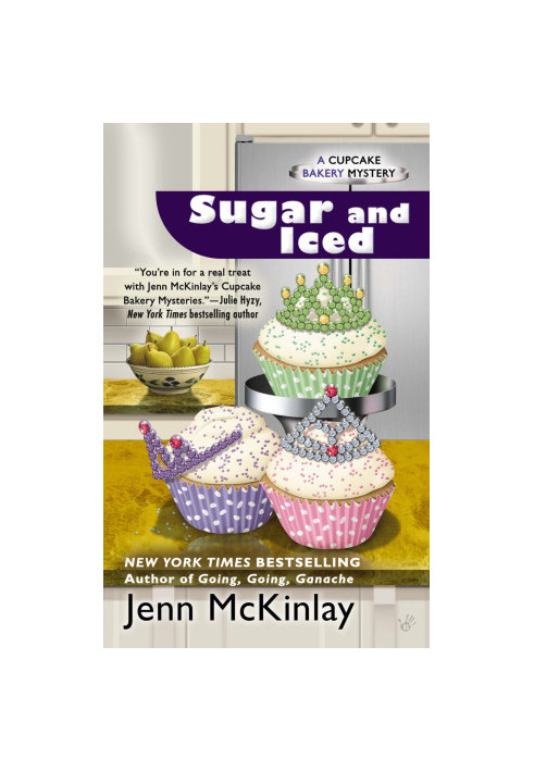 Sugar and Iced (Cupcake Bakery Mystery 6)