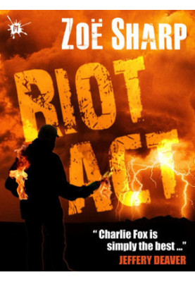 Charlie Fox 02 - Riot Act
