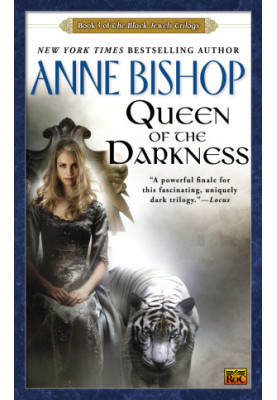 Queen of the Darkness (The Black Jewels, 03)