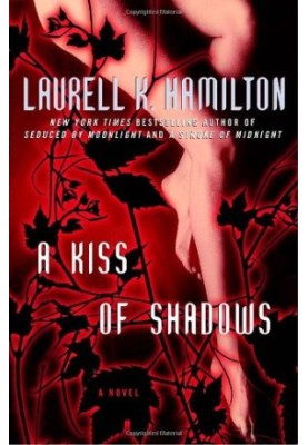 A Kiss of Shadows (Meredith Gentry, 01)