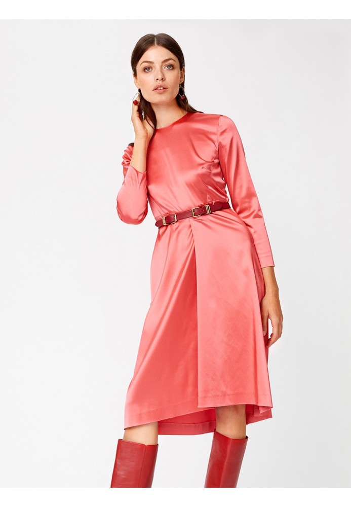 Pattern A cut-off dress with an asymmetrical skirt (Burda 11/2018, pattern number 103 B)