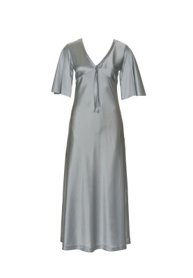 Pattern Long dress of empire silhouette with wide sleeves (Burda 12/2012, pattern number 131)