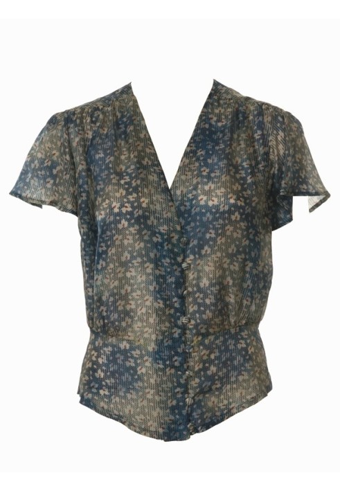 Pattern Blouse in retro style with winged sleeves (Burda 1/2011, pattern number 102)