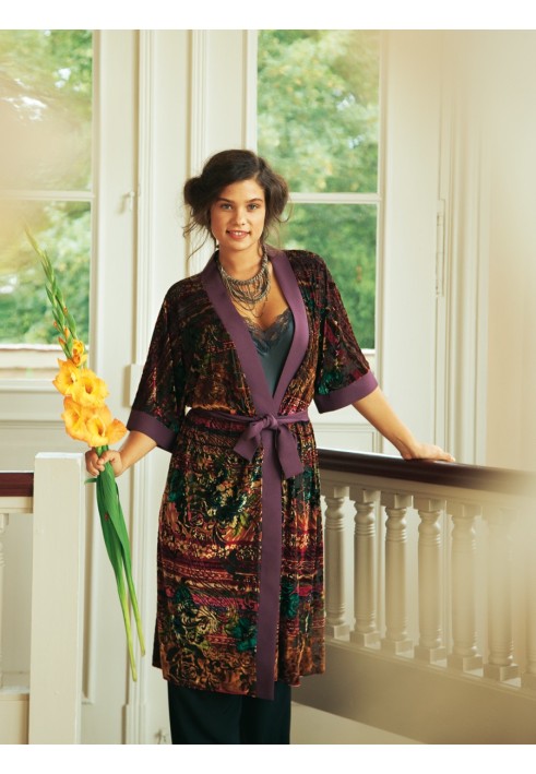 Pattern Kimono velvet with a belt (Burda 1/2012, pattern number 134 B)