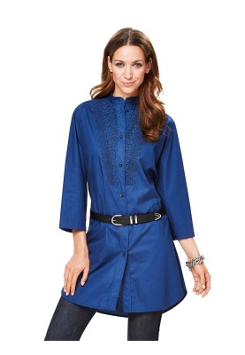 Pattern Shirt with lace plastron (Burda 1/2014, pattern number 6908 C)