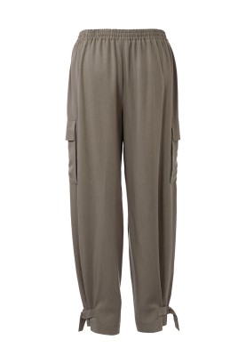 Pattern Cargo trousers with side pockets (Burda 2/2020, pattern no. 6193 A)