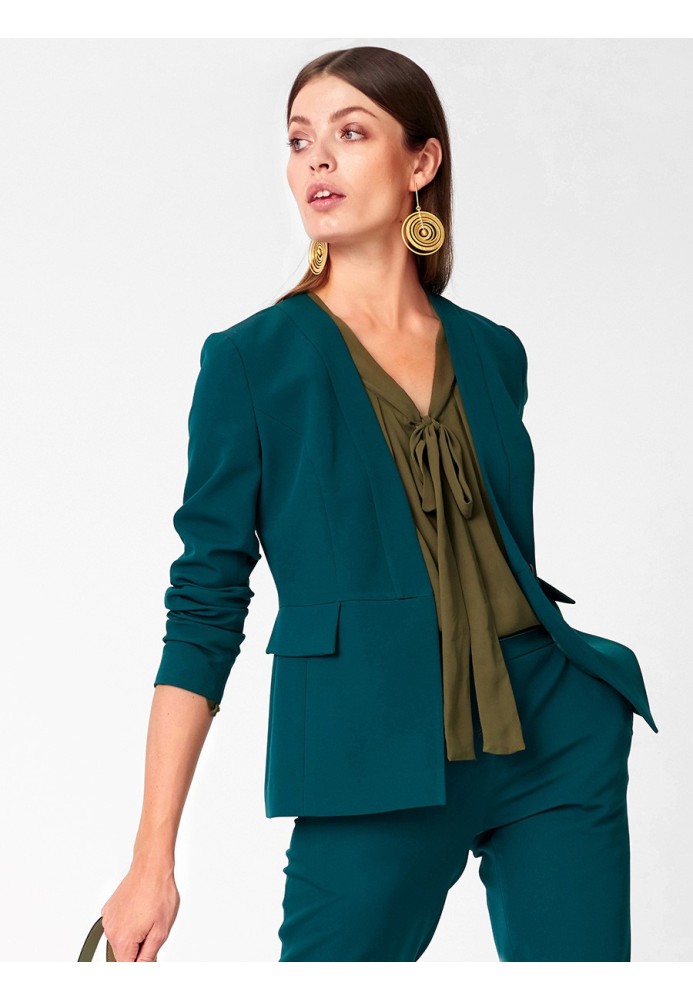 Pattern Jacket with a basque and a deep V-neckline (Burda 11/2018, pattern number 119)