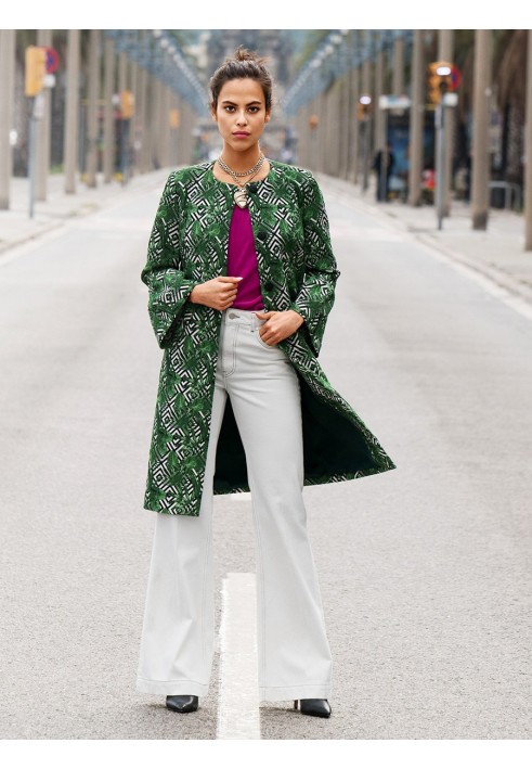 Pattern Coat of straight cut with frills on the sleeves (Burda 3/2019, pattern number 101)