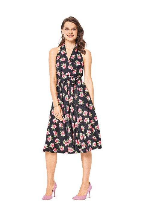 Pattern Sheath dress with an open back (Burda 1/2018, pattern number 6421 B)