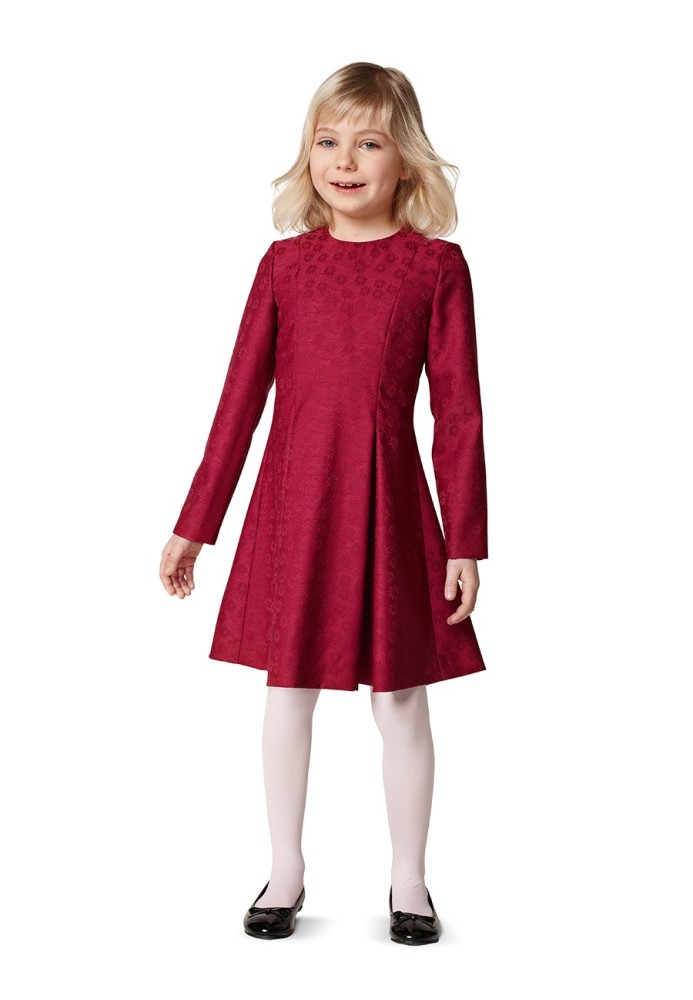 Pattern Dress in a fitted silhouette with opposite pleats (Burda 2/2014, pattern number 9431 A)