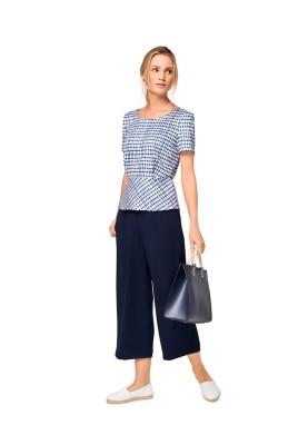 Pattern Straight-cut trousers with in-seam pockets (Burda 1/2017, pattern no. 6516 C)