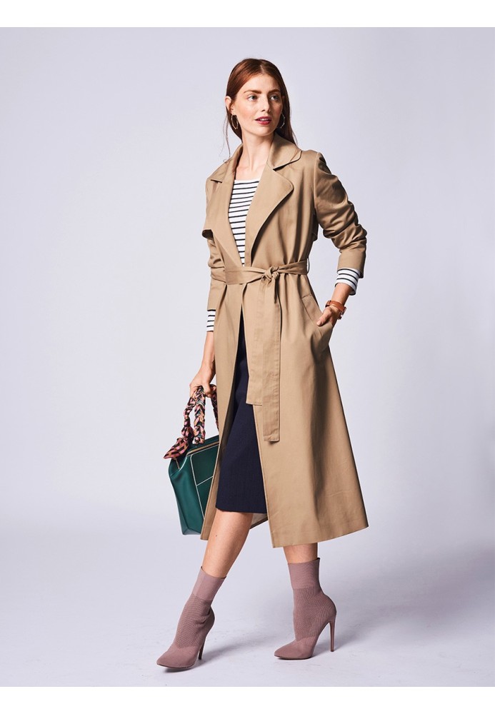 Pattern Trench coat of a laconic cut with flared yokes (Burda 2/2019, pattern number 105 A)