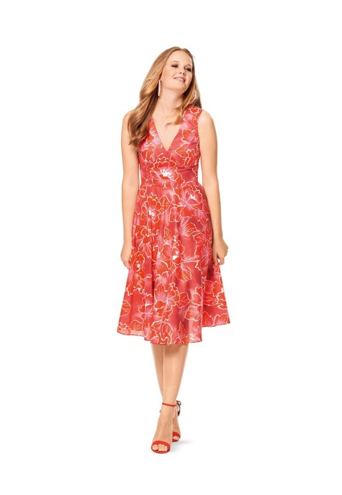 Pattern Sheath dress with a deep neckline (Burda 1/2017, pattern number 6554 B)