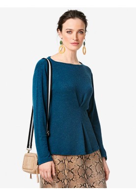 Pattern Straight-cut pullover with a pleat on the front (Burda 2/2019, pattern number 6276 A)