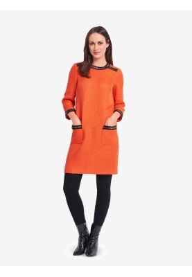 Pattern Boucle dress in a fitted silhouette with 3/4 sleeves (Burda 2/2018, pattern number 6381 B)