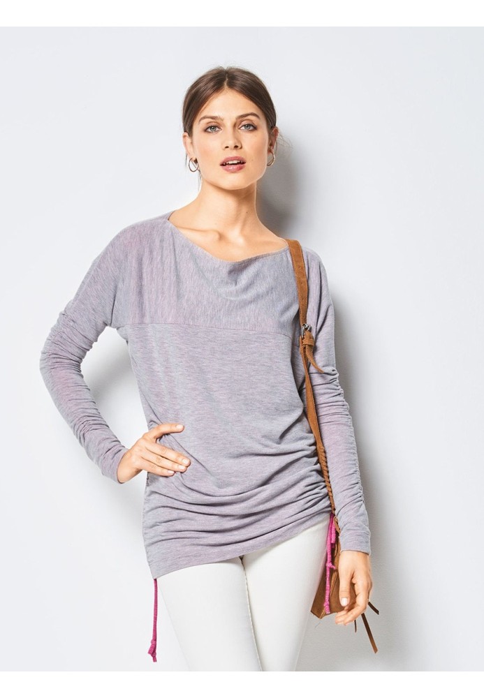 Pattern Pullover with drawstrings in the side seams (Burda 1/2018, pattern number 6415 B)