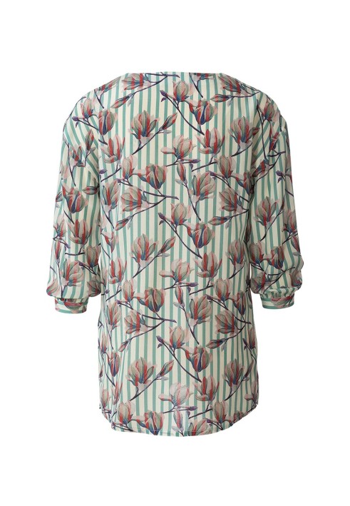 Pattern Blouse of a simple cut with an elongated back (Burda 1/2020, pattern number 6212 B)