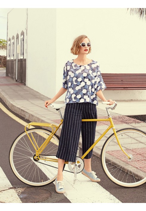 Pattern Loose blouse with short sleeves (Burda 4/2019, pattern number 108 A)