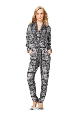 Pattern Knitted overalls with a smell (Burda 2/2015, pattern number 6702 B)