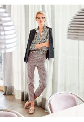 Pattern Pants 7/8 length with pats on the waist (Burda 2/2019, pattern no. 104 A)