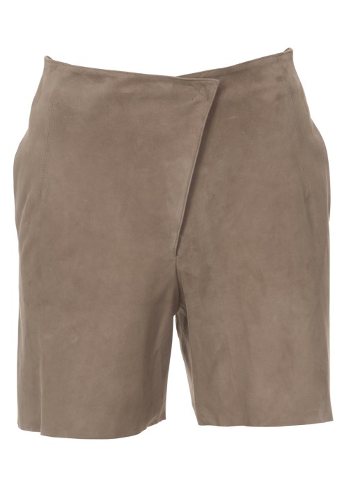 Pattern Suede shorts with asymmetric fastening (Burda 5/2012, pattern number 121 A)