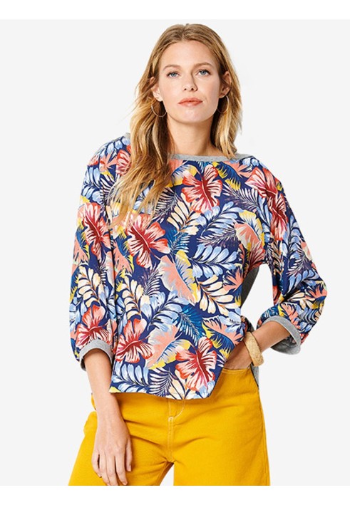 Pattern Straight-cut blouse with side slits (Burda 1/2020, pattern no. 6233 B)