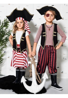 Pattern Pirate Costume and Pirate Girlfriend (Burda 1/2018, pattern number 132)