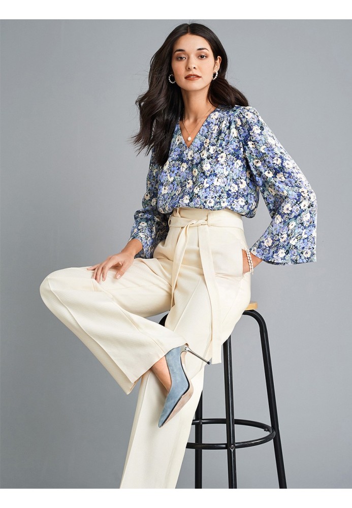 Pattern Blouse with a flared cut with wide sleeves (Burda 9/2020, pattern number 101)