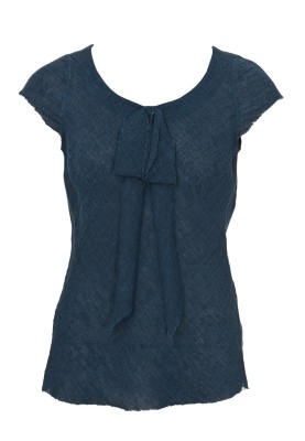 Pattern Straight-cut linen blouse with a bow (Burda 7/2012, pattern number 108)