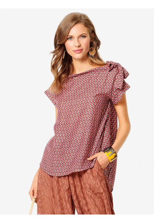 Pattern Blouse with shaped strips on the neck (Burda 2/2019, pattern number 6270 A)