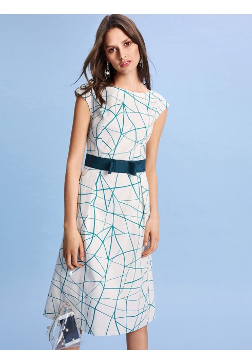 Pattern A cutaway dress with a shuttlecock neckline (Burda 5/2019, pattern number 102 A)