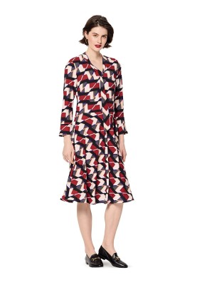 Pattern Dress with an asymmetrical skirt (Burda 2/2020, pattern number 6176 A)