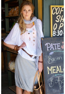 Pattern Tunic in ethnic style with an embroidered yoke (Burda 7/2010, pattern number 106)