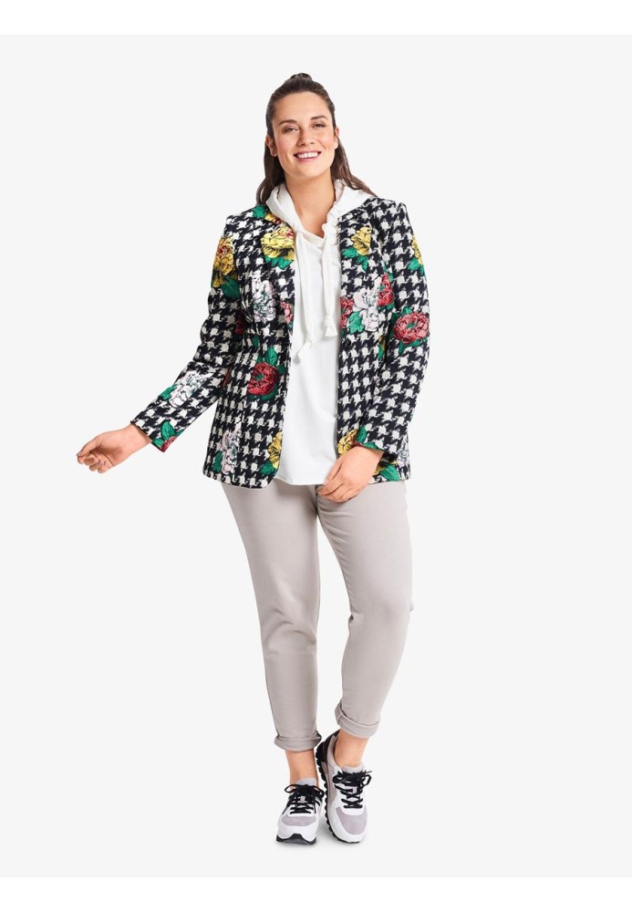 Pattern Jacket fitted with a sewn-in belt (Burda 2/2018, pattern number 6393 B)