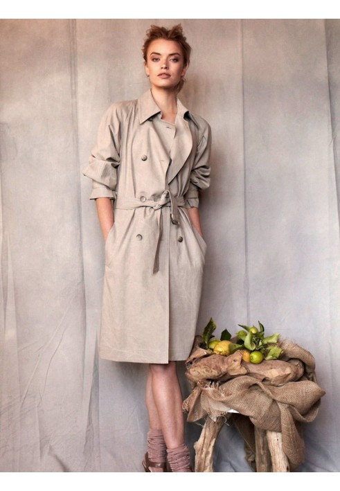 Pattern A-line trench coat with raglan sleeves (Burda 4/2010, pattern number 123)