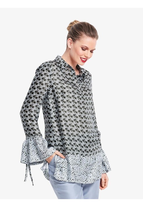 Pattern Polo-fastening blouse with two-layer pleat (Burda 2/2018, pattern no. 6374 B)