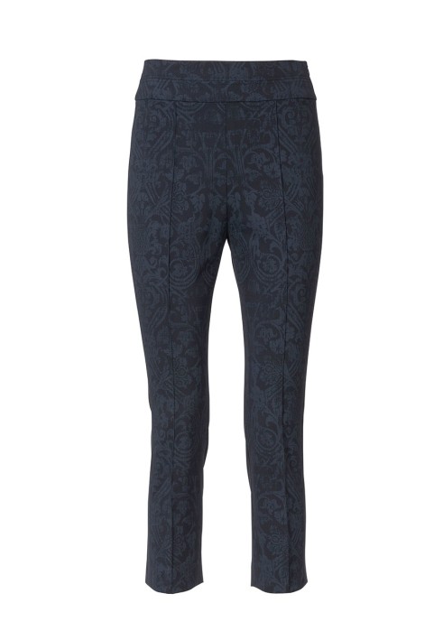 Pattern Short trousers with a narrow cut (Burda 2/2020, pattern number 6158 B)