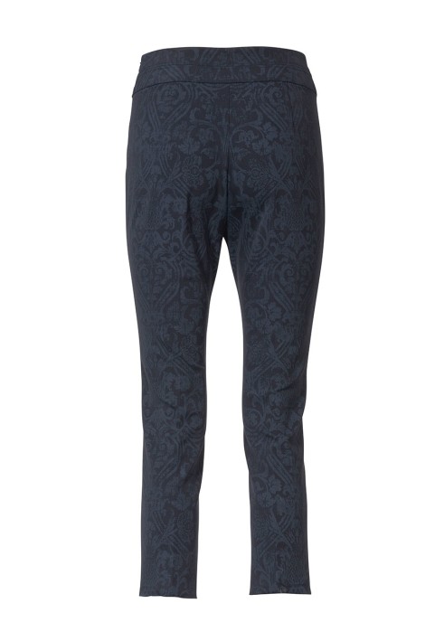 Pattern Short trousers with a narrow cut (Burda 2/2020, pattern number 6158 B)