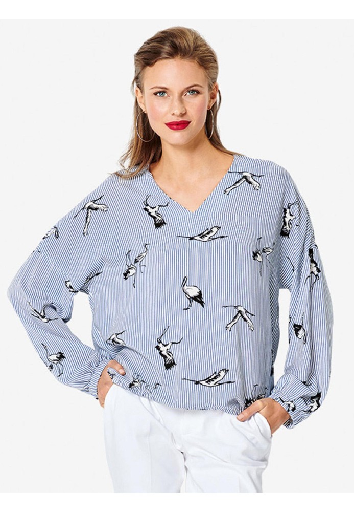 Pattern Blouse of a spacious silhouette with long sleeves (Burda 2/2019, pattern number 6266 C)