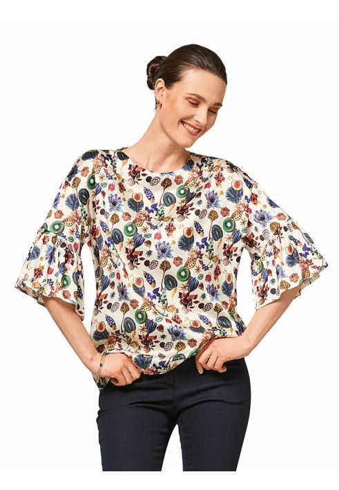 Pattern Blouse of a spacious silhouette with ties on the sleeves (Burda 2/2017, pattern number 6458 C)