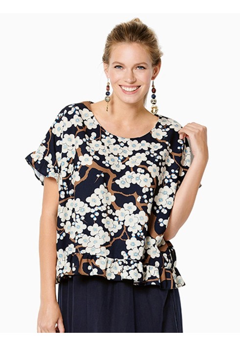 Pattern Blouse of a spacious silhouette with short sleeves (Burda 1/2020, pattern number 6243 A)